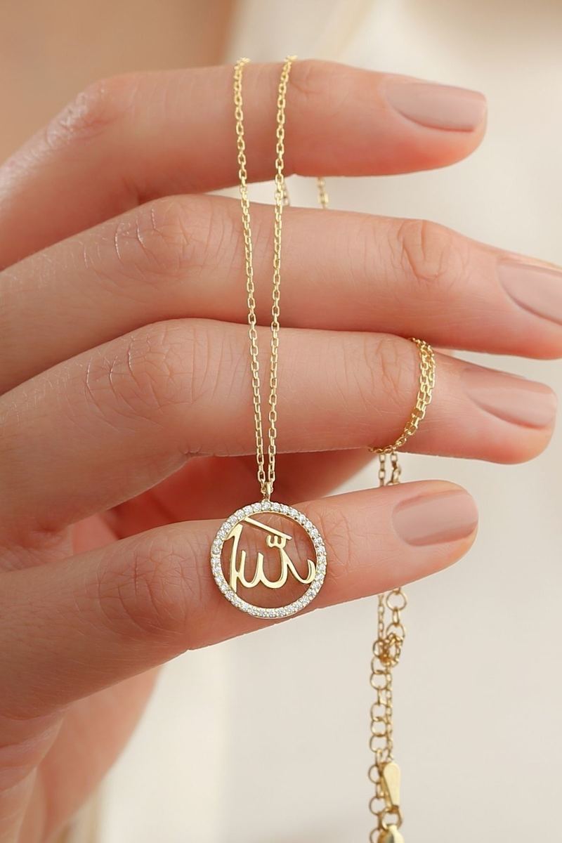 925 Ayar Gümüş Allah Yazılı Taşlı Gold Kolye