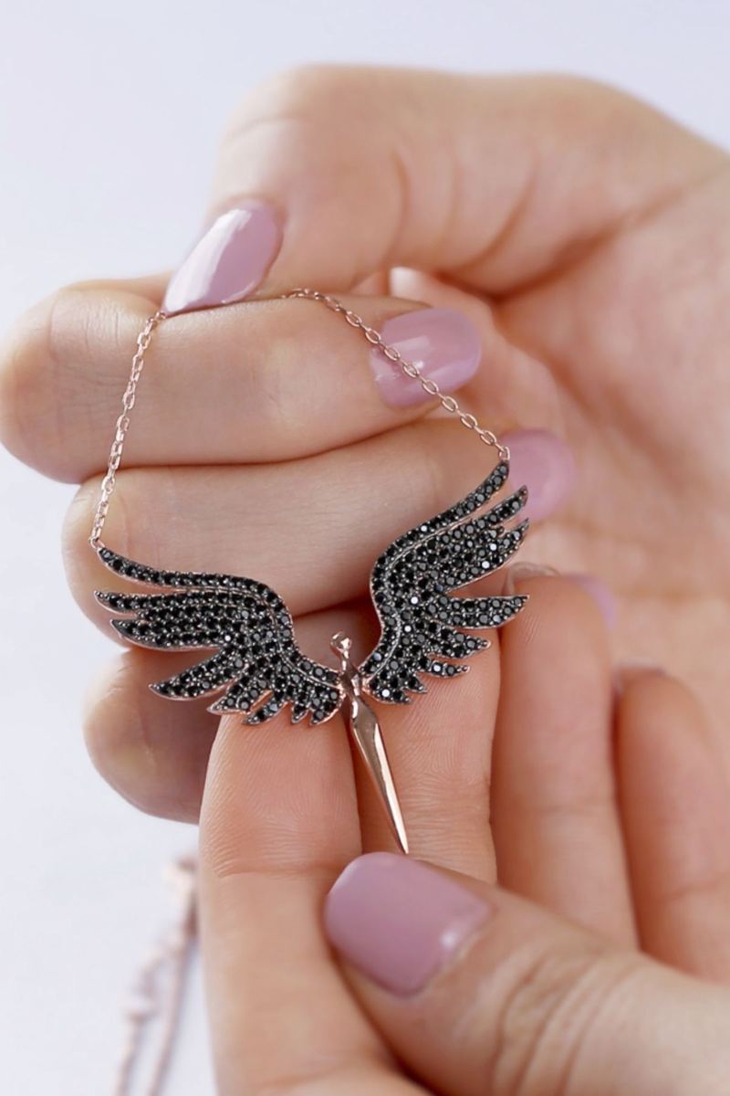 925 Ayar Gümüş Siyah Kanat Melek Kolye