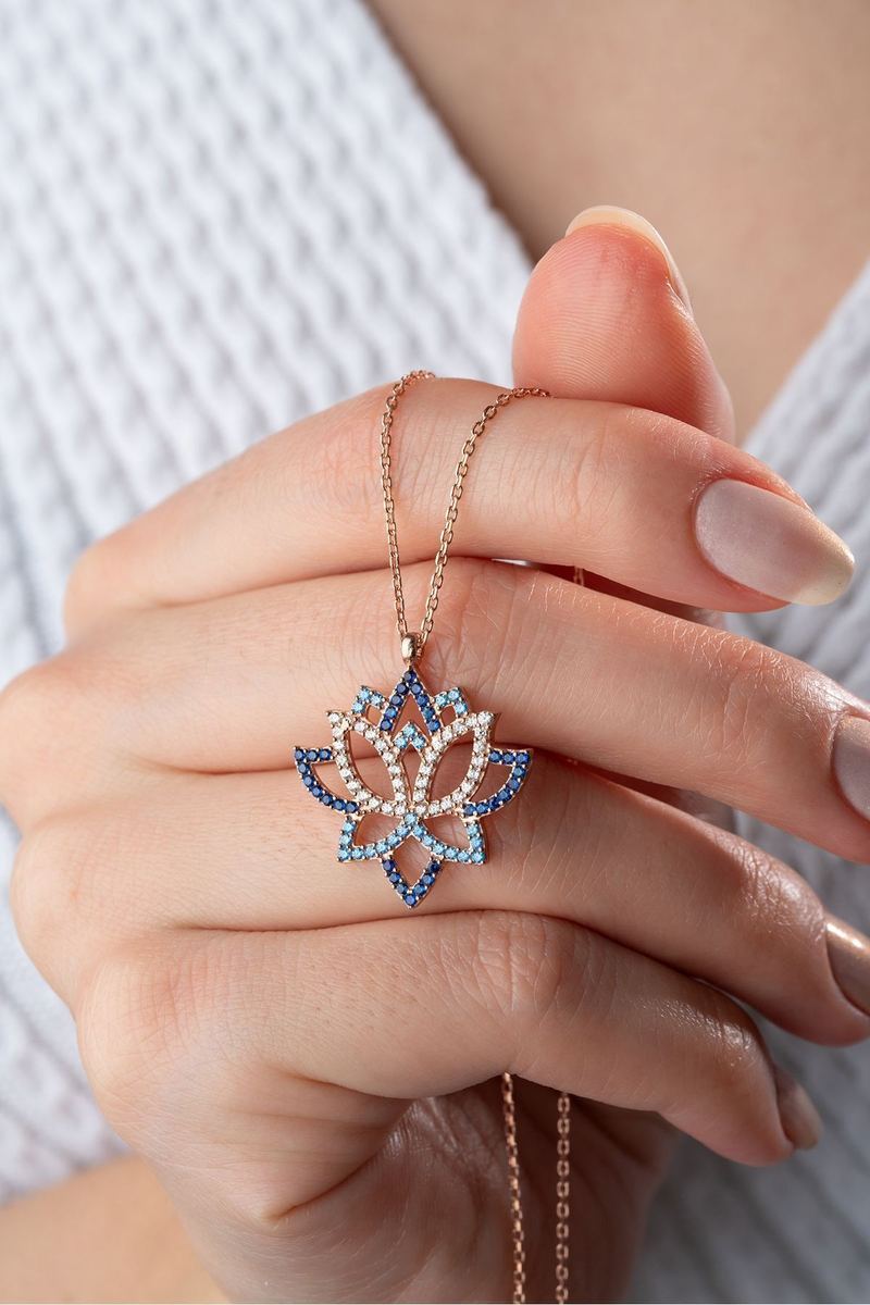 925 Ayar Gümüş Rose Lotus Çiçeği Kolye