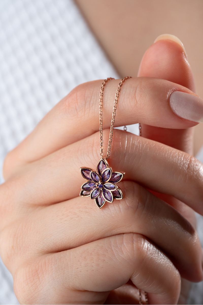 925 Ayar Gümüş Rose Mor Taşlı Lotus Kolye