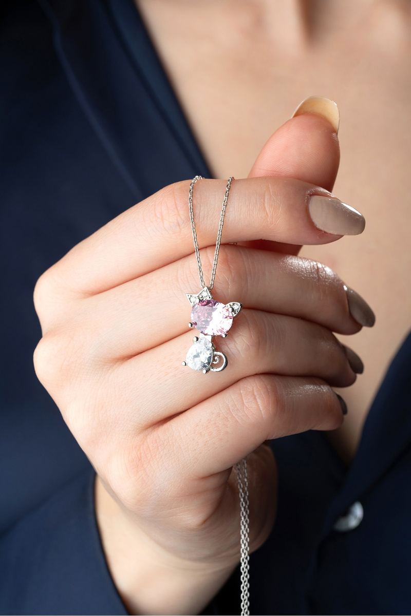 925 Ayar Gümüş Pembe Taşlı Kurdeleli Kedi Kolye