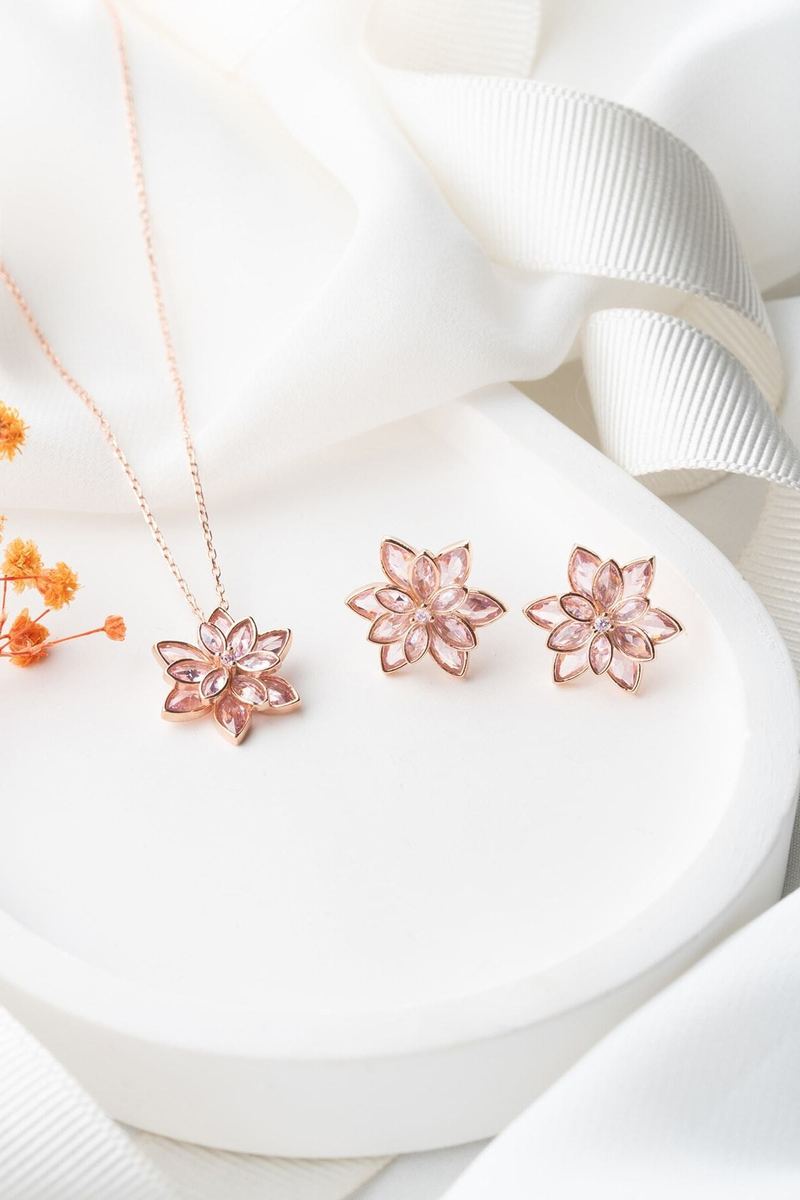 925 Ayar Gümüş Lotus Çiçeği Kolye Küpe Set