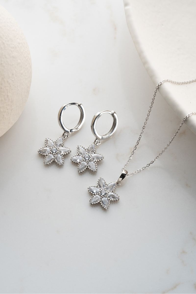 925 Ayar Gümüş Zirkon Taşlı Lotus Kolye Küpe Set