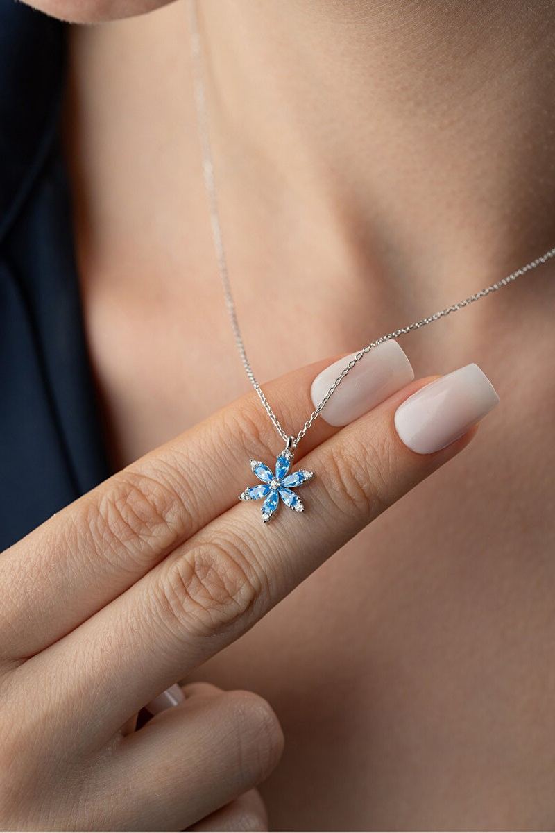 925 Ayar Gümüş Aqua Taşlı Lotus Kolye
