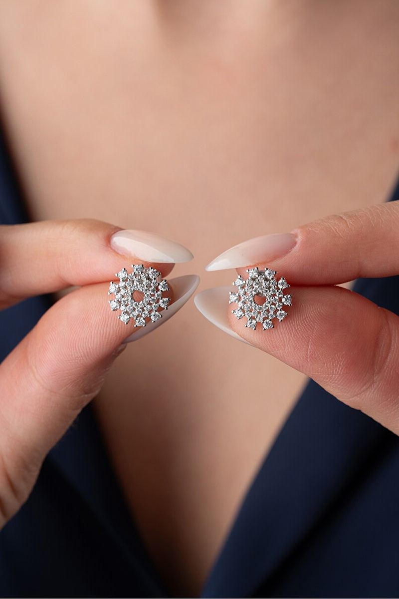 925 Ayar Gümüş Zirkon Taşlı Trend Küpe