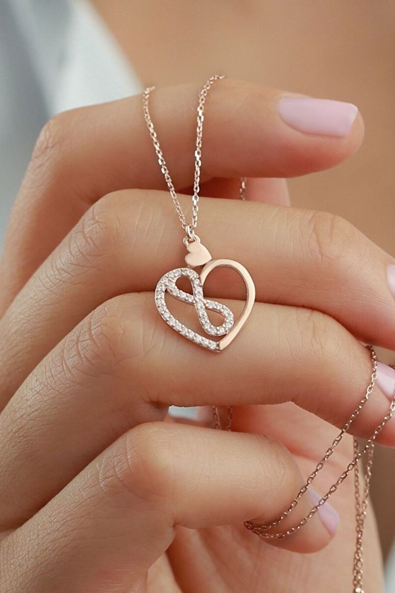 925 Ayar Gümüş Kalpli Sonsuz Kolye