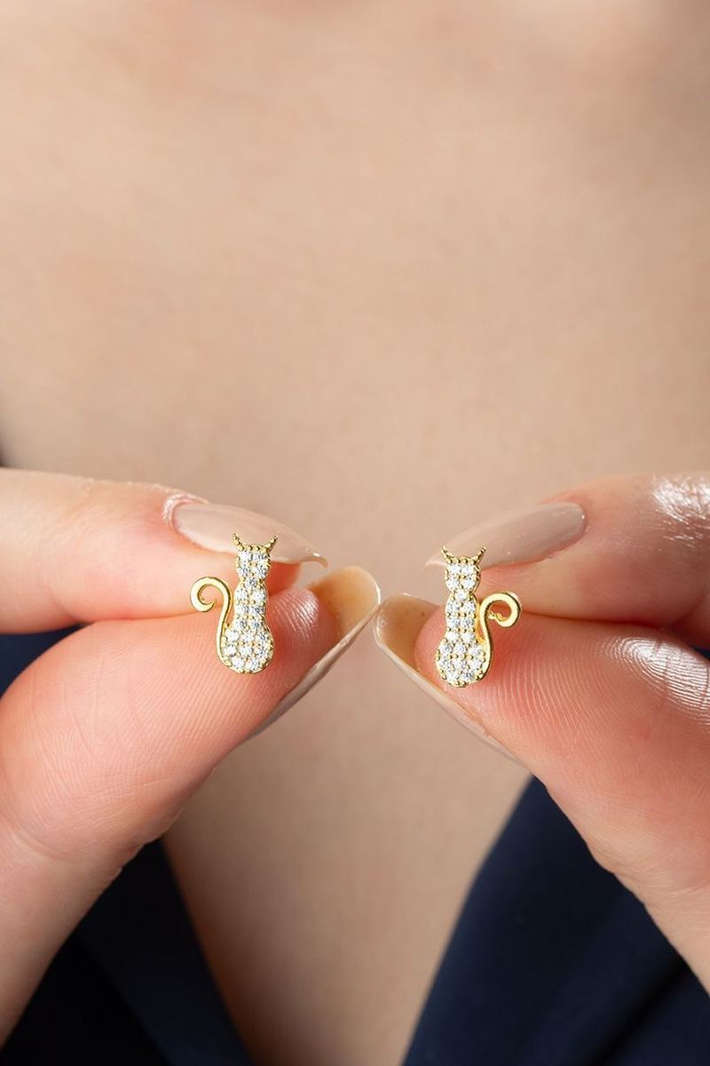 925 Ayar Gümüş Gold Çivili Kedi Küpe görsel 2