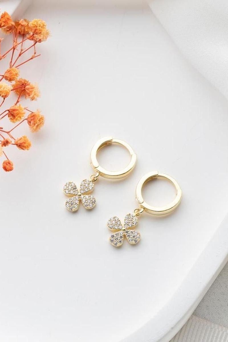 925 Ayar Gümüş Gold Sallantılı Yonca Küpe görsel 2