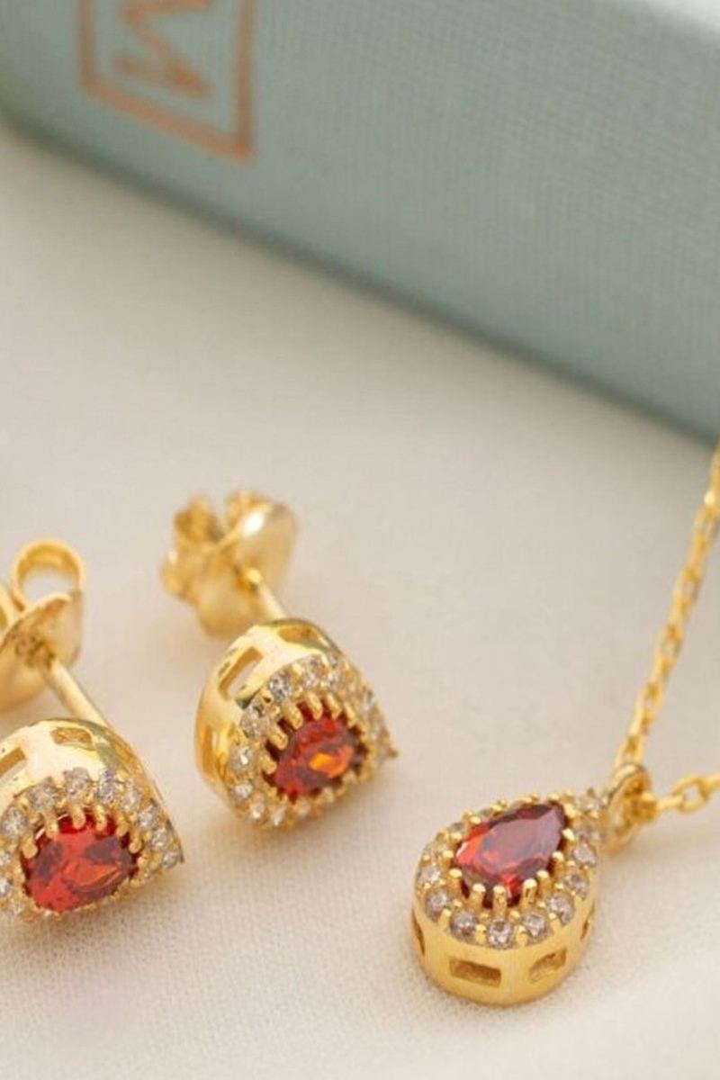 925 Ayar Gümüş Ocak Ayı Doğum Taşı Garnet Kolye Küpe Seti görsel 2