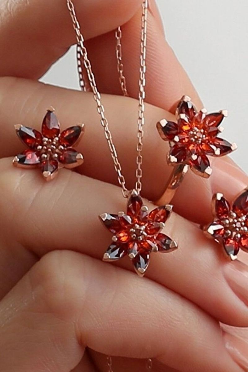 925 Ayar Gümüş Kırmızı Lotus Çiçekli Takı Set görsel 2