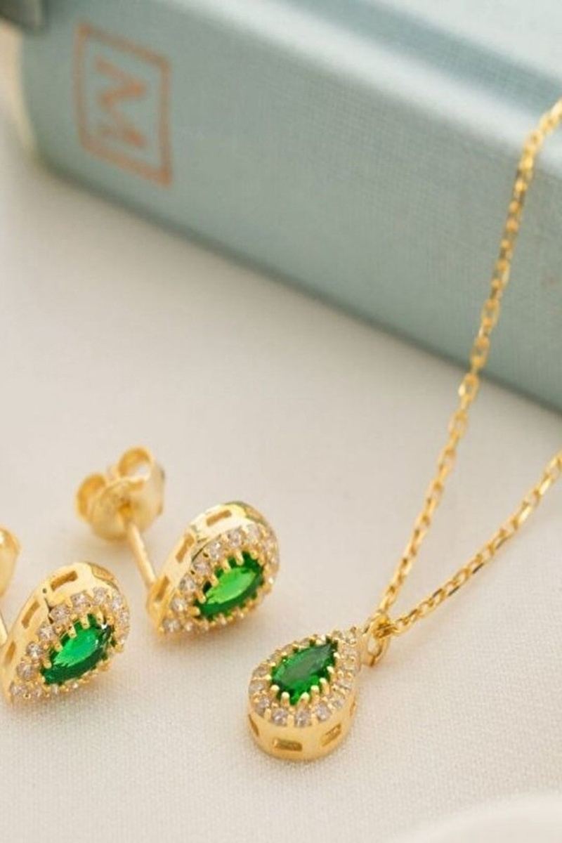 925 Ayar Gümüş Mayıs Ayı Doğum Taşı Emerald Kolye Küpe Seti görsel 2